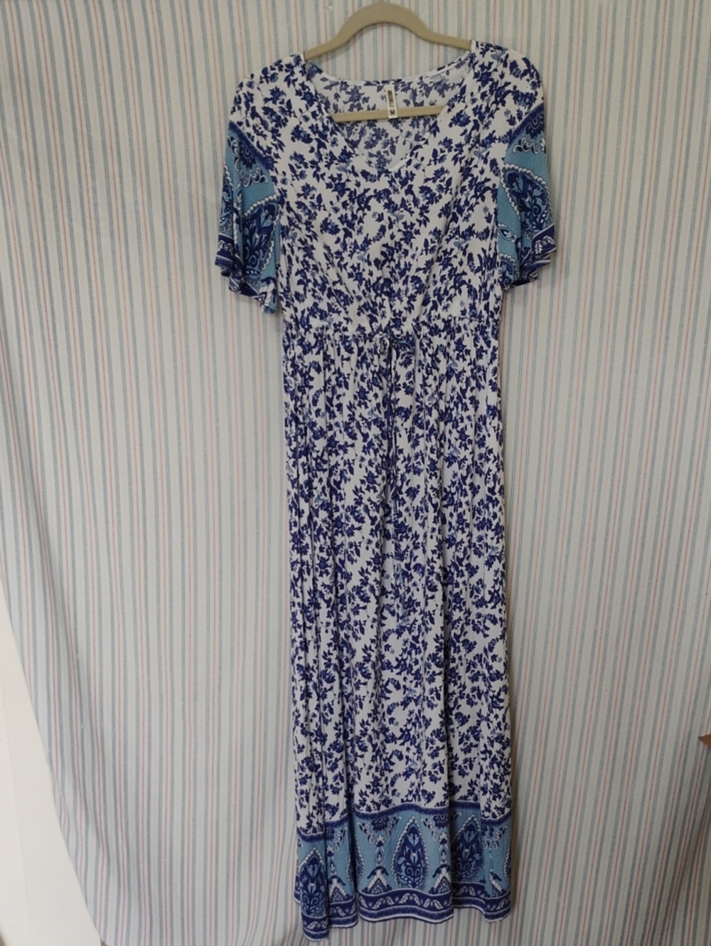 White&Blue Floral Dress With Blue Flowy Sleeves & Hemline Printed Boarder Trim